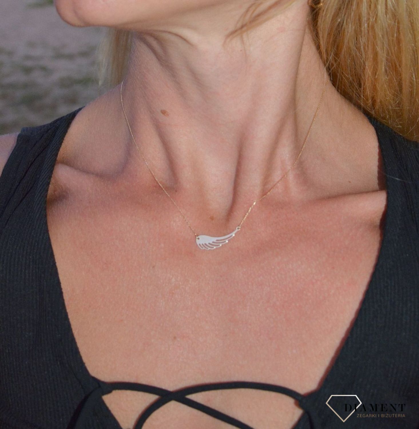 Naszyjnik złoty celebrytka 333 skrzydła anioła NA 1441C.jpg